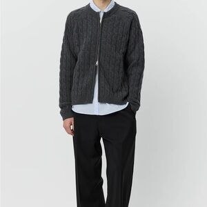 mfpen EDITOR ZIP SWEATER